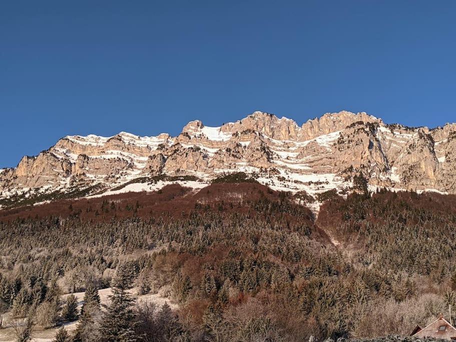 Maison Familiale En Montagne Avec Vue Merveilleuse Sur Le Massif De Belledonne Saint-Bernard  Exterior foto